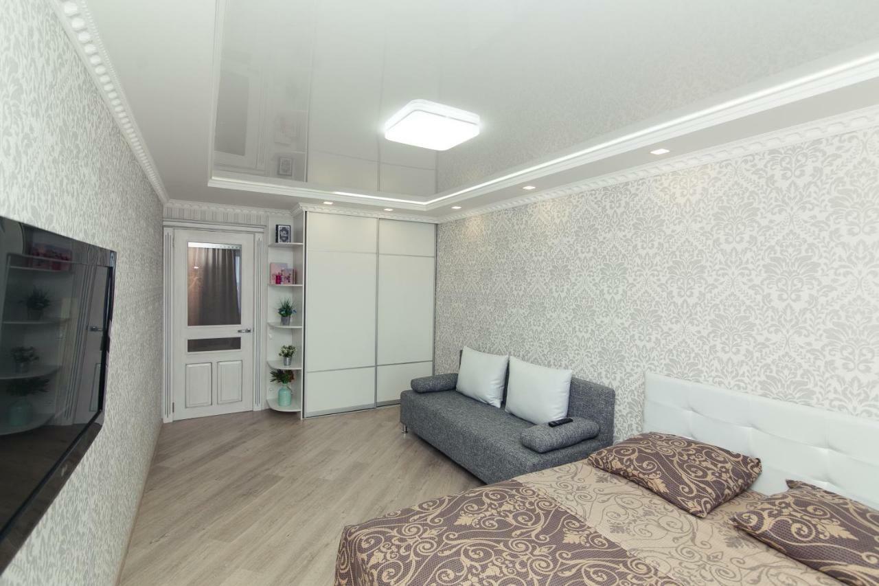 Luxury Apart-Hotel On Kondrateva Street Сумы Экстерьер фото